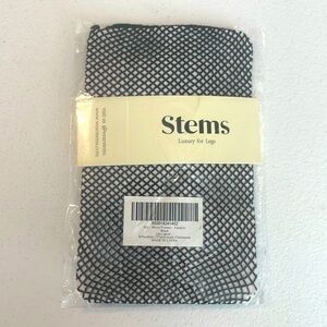 NWT Stems Luxury for Legs Ultra Soft Fishnet Sneaker Socks NWT